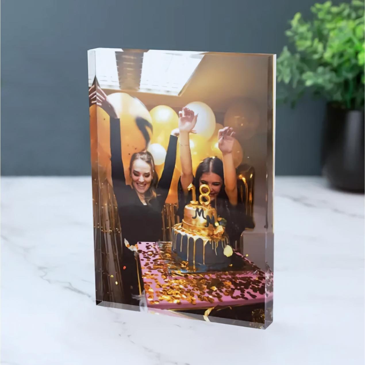 قطعة واحدة من كتلة الصور الأكر - مراجعة Photo Acrylic Block وسعره